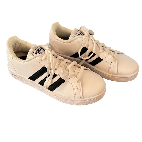 🌸Adidas Grand Court Kids Athletic Shoes - Picture 4 of 10